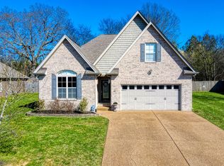 300 Sheffield Dr, White House, TN 37188