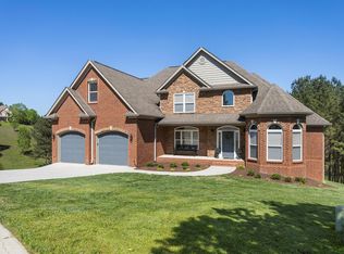 13312 Blakeslee Dr, Soddy Daisy, TN 37379