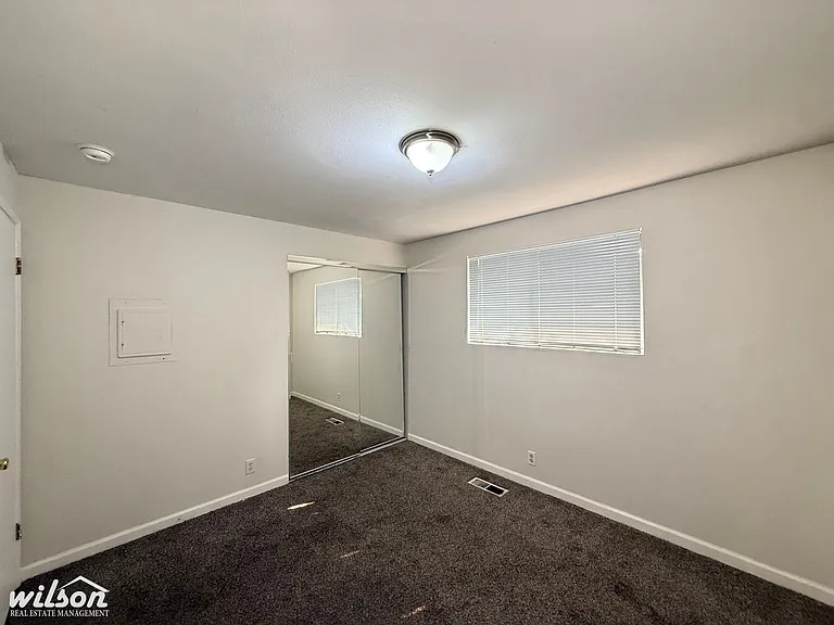 1525 Browne Ave — Photo 9