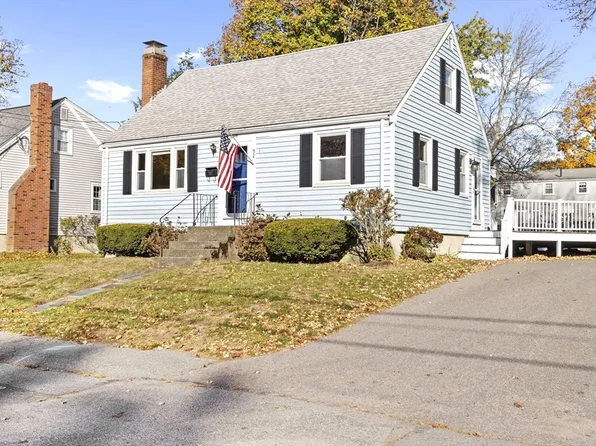 92 Chisholm Rd, Weymouth, MA 02190