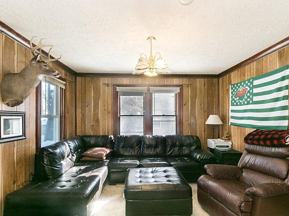 4th image of 1685 Edgerton St