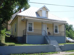 124 10th St SE, Roanoke, VA 24013