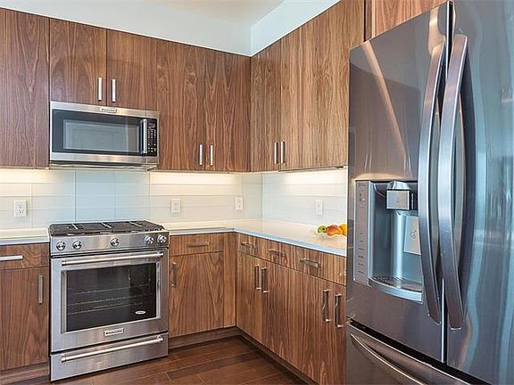 4th image of 222 West Ave Unit 2506