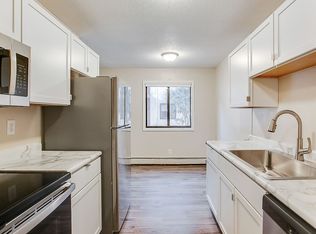 1200 81st Ave NE #304, Minneapolis, MN 55432