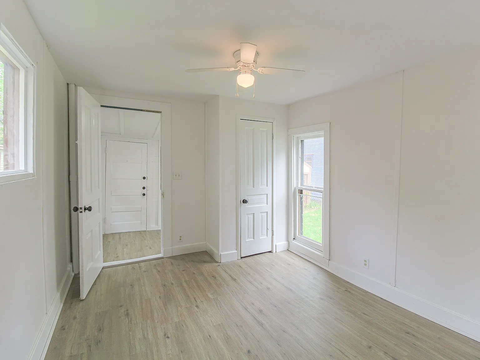 2 bed, 1348 sqft, $1,100 — Photo 4