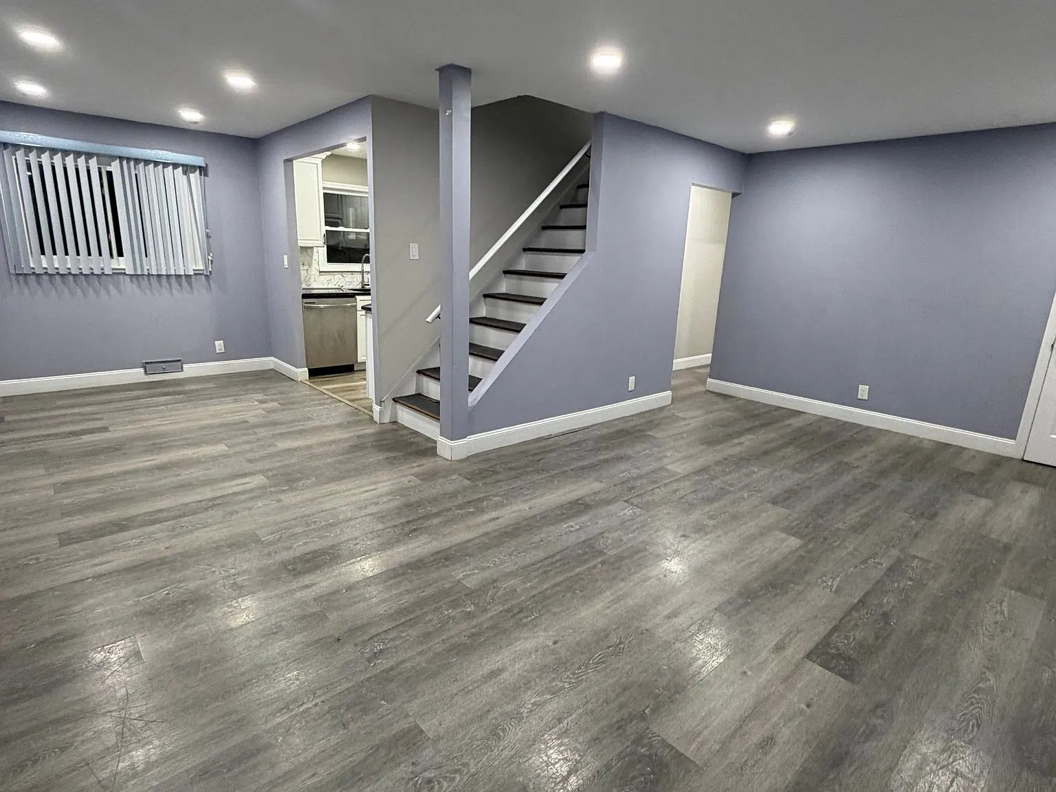 Beautiful Single Family Home With 5 Bedrooms 2 Bathrooms Now Available In Colonia! — Photo 1