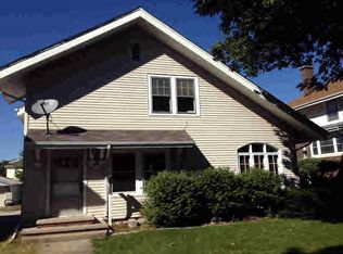 824 E Washington St, Hoopeston, IL 60942