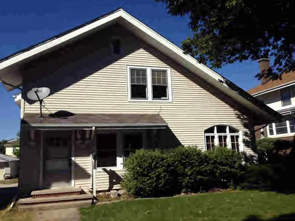 824 E Washington St, Hoopeston, IL 60942