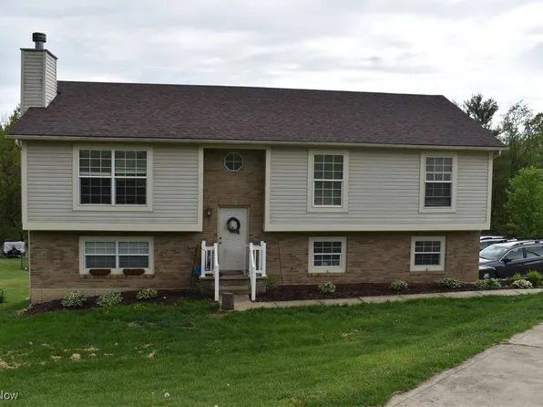 6710 Layman Dr, Nashport, OH 43830