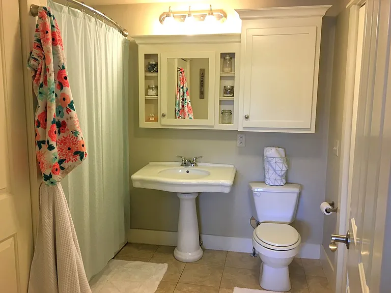 705 W Douglas St — Photo 14