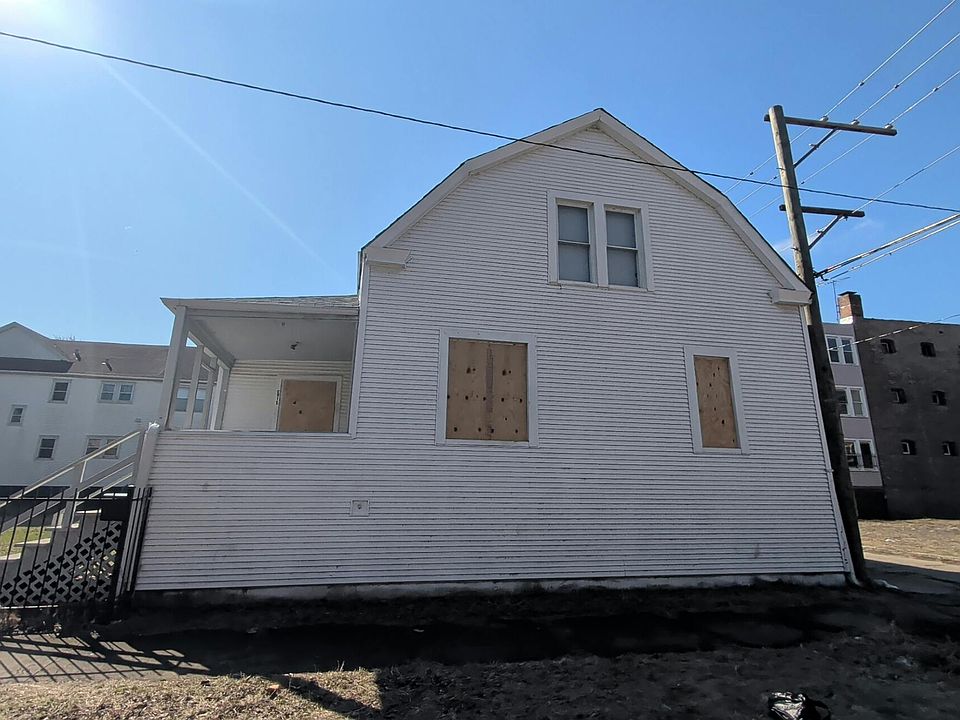 1st image of 2915 E 80th St