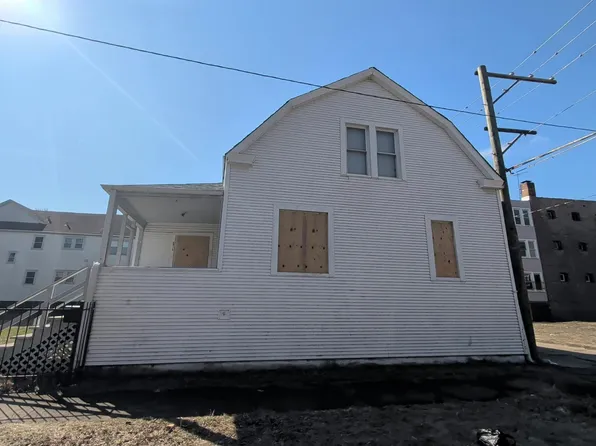 2915 E 80th St, Chicago, IL 60617