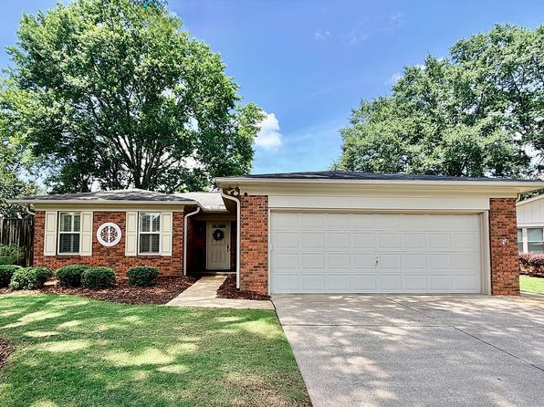 1610 Hollow Ln