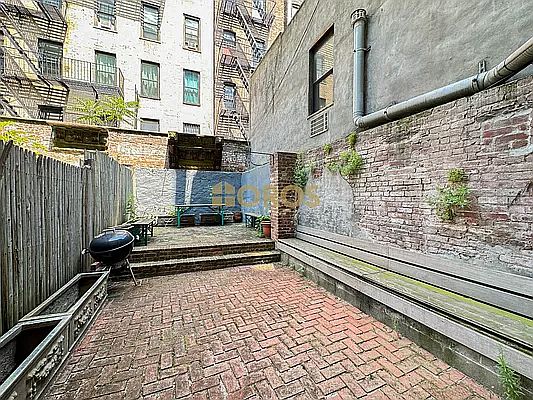 1st image of 539 E 6th St APT 4A