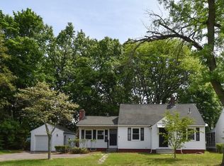 2402 Roosevelt Ave, Springfield, MA 01104