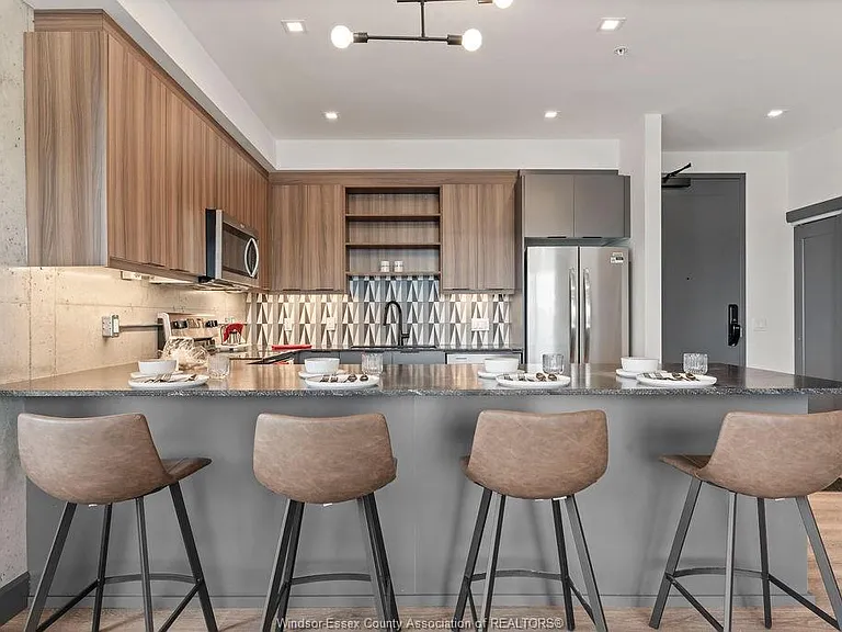 1530 Lauzon Rd #109 — Photo 32