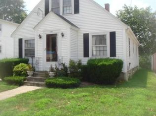 368 Jastram St, Providence, RI 02908