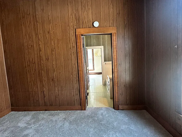235 S Seminary St — Photo 13