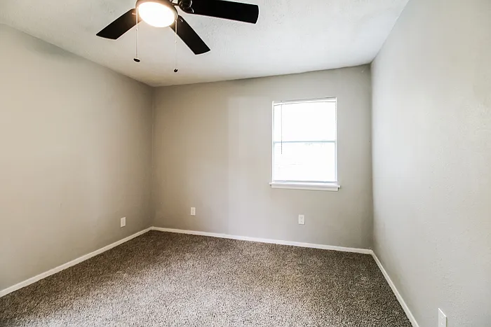 7314 Saunders Rd — Photo 9