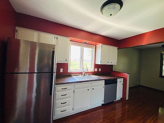 5th image of 601 Lausanne Ave