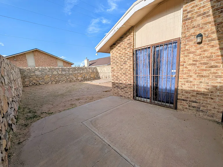 5949 Bridalveil Dr — Photo 26