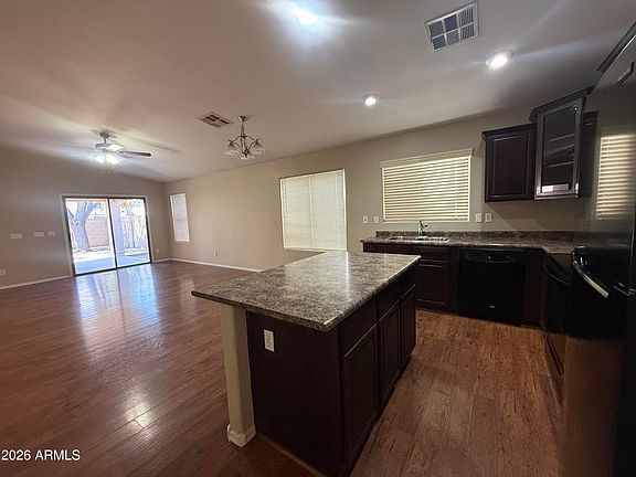 4th image of 10035 W HESS Street