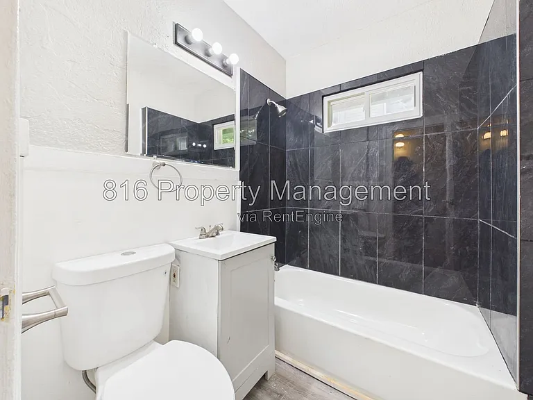 5127 Olive St — Photo 20