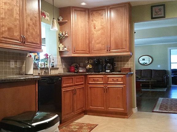 2nd image of 502 N Boyd St
