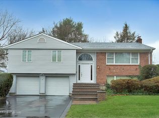 9 Fox Ln, Jericho, NY