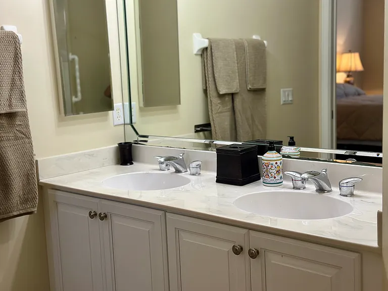 1510 SW 50th St #101 — Photo 7