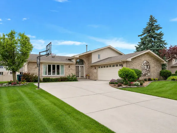 11621 Brookshire Dr, Orland Park, IL 60467