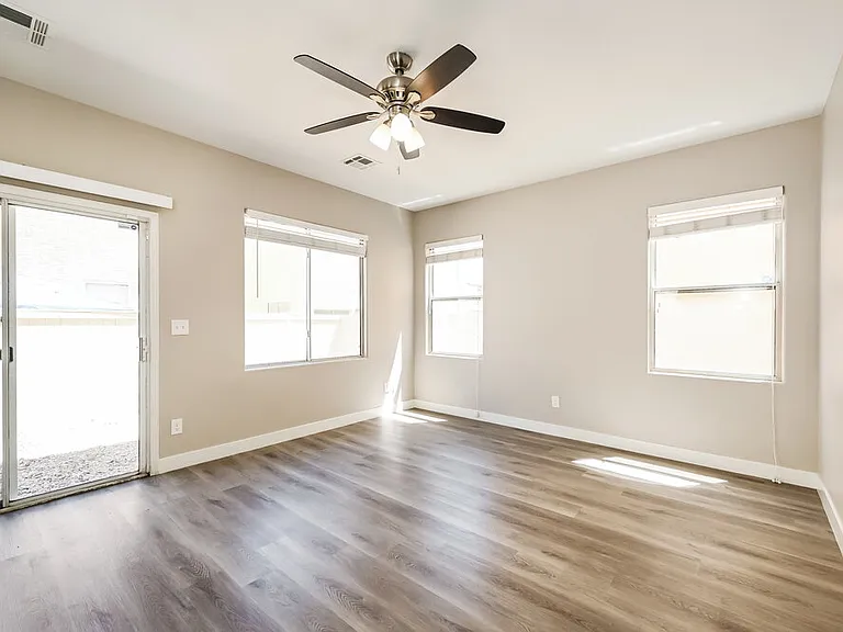 5864 Cape Hatteras Ct — Photo 4