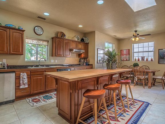 3rd image of 5704 Tierra Viva Pl NW