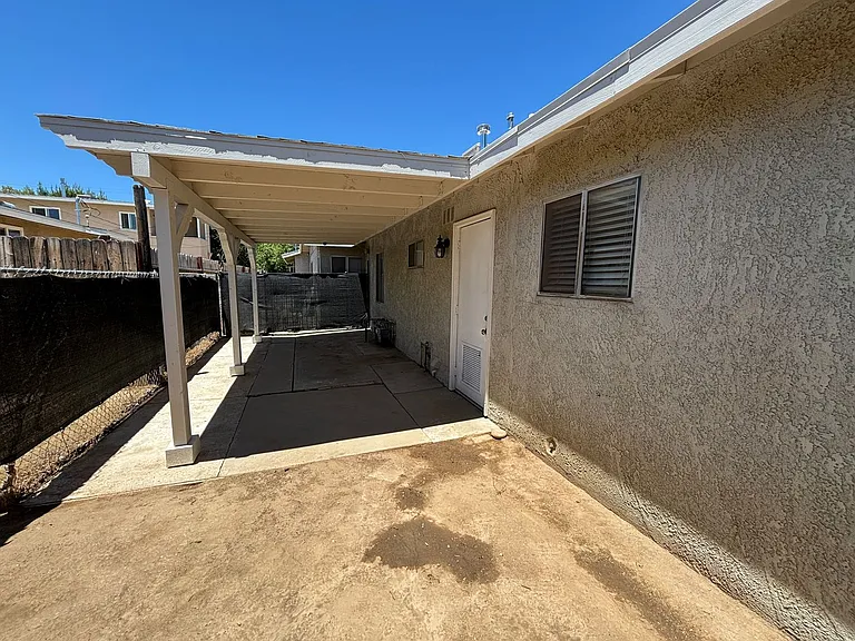 44303 Beech Ave — Photo 21