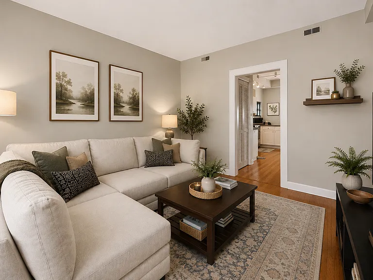 2249 W Melrose St #1 — Photo 3