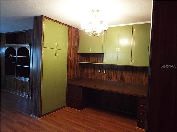 4th image of 255 W Clower St
