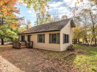 2275 Lakeview Ct, Lake Ariel, PA 18436