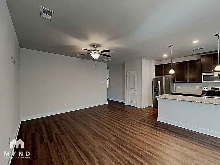 10143 Benton Woods Dr — Photo 3