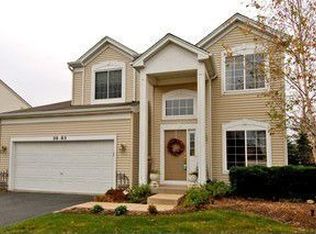 2005 Royal Ln, Aurora, IL 60503