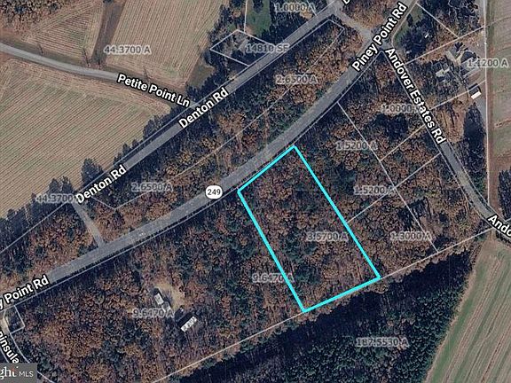 3rd image of 18832 Piney Point Rd