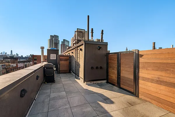 Rented by MNS | media 84