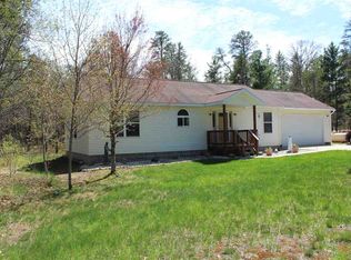 208 E Pioneer Rd, Roscommon, MI 48653