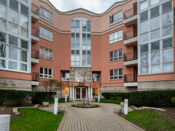 3100 Lexington Ln APT 108, Glenview, IL 60026