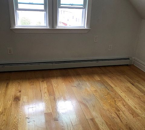 2nd image of 10914 Hannibal St Floor 2