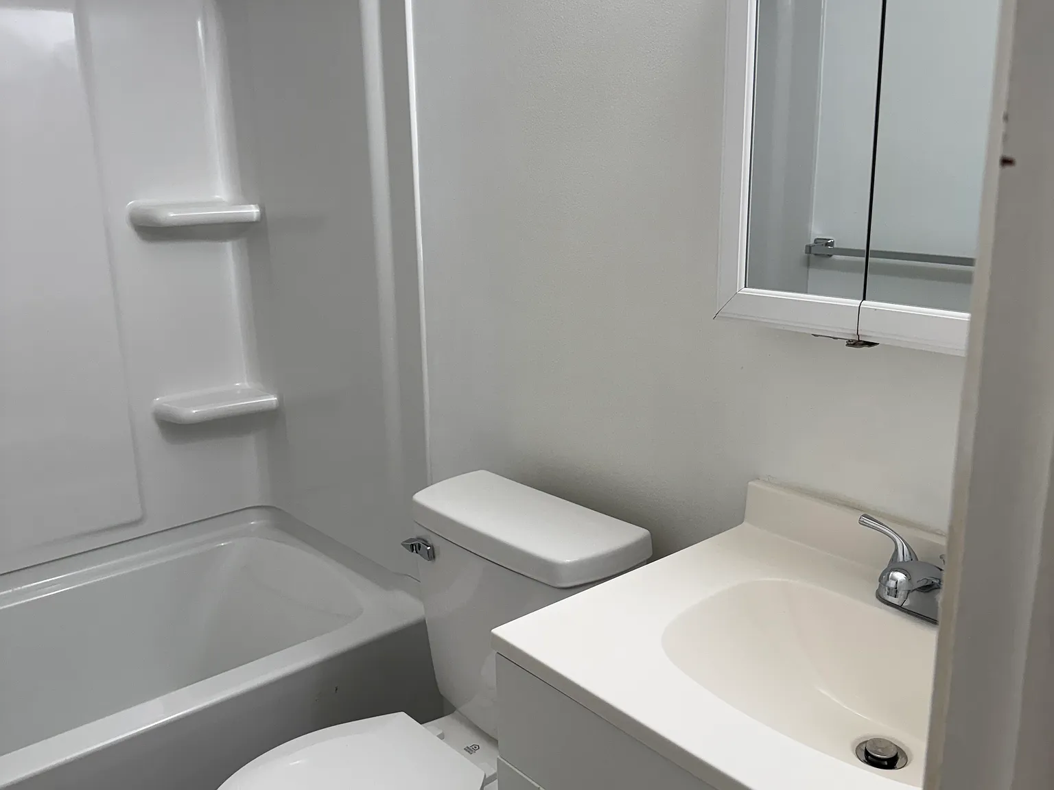 2 bed, 680 sqft, $1,100 — Photo 3