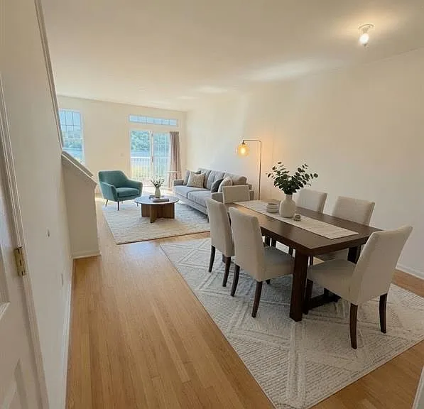 213 Riverview Dr — Photo 4