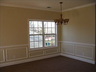 2nd image of 135 Fairview Ave