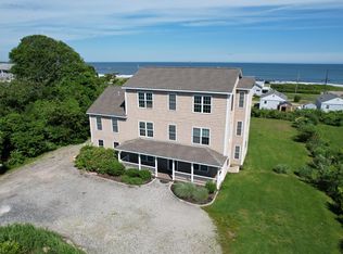 11 Defelice Rd, Narragansett, RI 02882