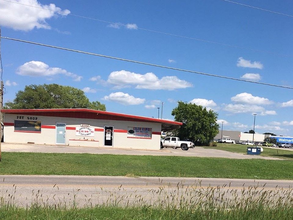2nd image of 2142 N Nelson Dr