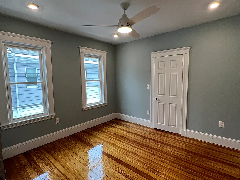 11 Burnham St #2 — Photo 28
